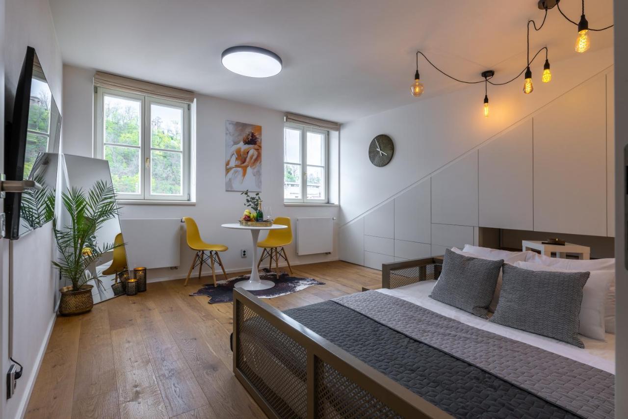 Luxurious, Charming Studio Perfect For Couples Praga Exterior foto